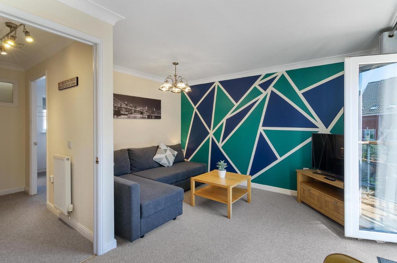 Вілла 4Br Townhouse Wbalcony Free Parking Fast Wi-Fi Норвіч Екстер'єр фото
